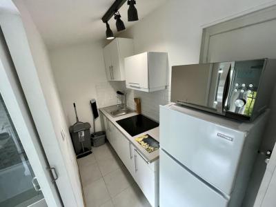 Louer Appartement 23 m2 Couronne