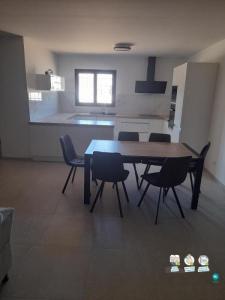 For rent Salses-le-chateau 5 rooms 132 m2 Pyrenees orientales (66600) photo 2