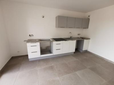 For rent Villeneuve-les-avignon 3 rooms 69 m2 Gard (30400) photo 1