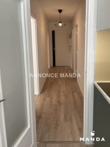 For rent Rennes 5 rooms 10 m2 Ille et vilaine (35000) photo 4