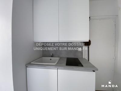 Louer Appartement 11 m2 Paris-18eme-arrondissement