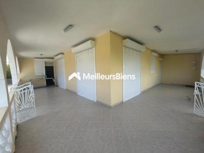 Louer Maison 136 m2 Sainte-anne