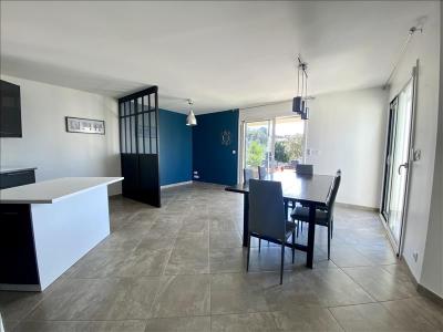For rent Saint-aunes 4 rooms 86 m2 Herault (34130) photo 2