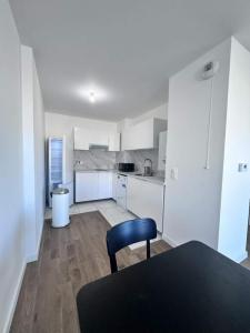 Annonce Location 3 pices Appartement Courbevoie 92