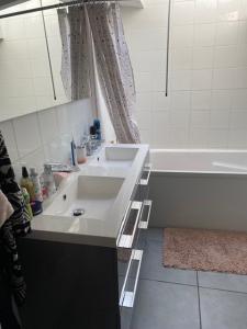 For rent Notre-dame-de-bondeville 4 rooms 98 m2 Seine maritime (76960) photo 4