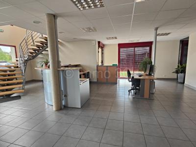 For sale Sauze-vaussais 5 rooms 250 m2 Deux sevres (79190) photo 3