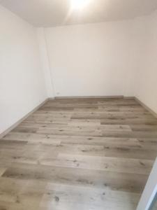 For rent Revel 2 rooms 51 m2 Haute garonne (31250) photo 3