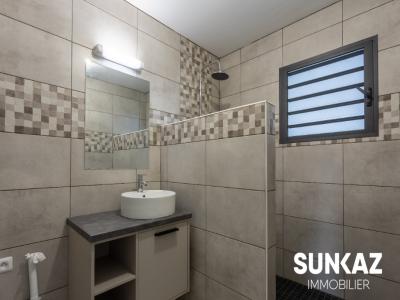 Louer Appartement Possession 1387 euros