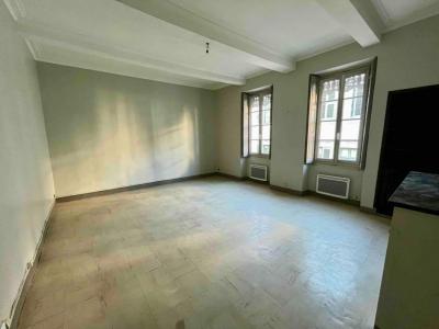 Louer Appartement Nimes 900 euros