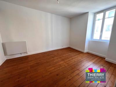 For sale Nantes 3 rooms 50 m2 Loire atlantique (44000) photo 2
