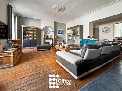 For sale Olonne-sur-mer 7 rooms 261 m2 Vendee (85340) photo 1