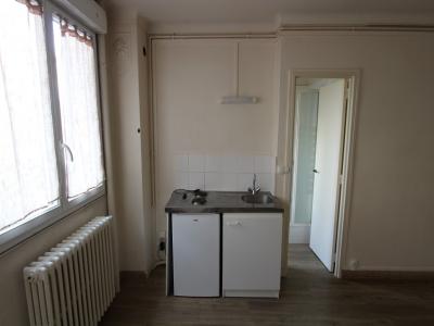 For rent Nantes 1 room 22 m2 Loire atlantique (44000) photo 3