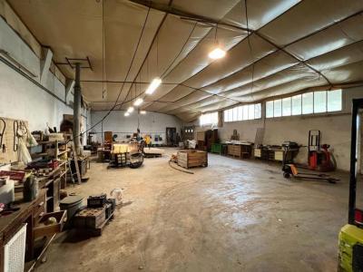 For sale Montauban 1100 m2 Tarn et garonne (82000) photo 0