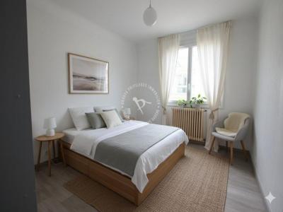 For sale Nantes 4 rooms 80 m2 Loire atlantique (44100) photo 2