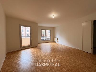 For sale Lyon-7eme-arrondissement 3 rooms 67 m2 Rhone (69007) photo 0