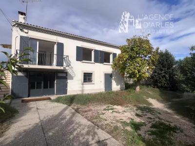 For sale Arles 4 rooms 135 m2 Bouches du Rhone (13200) photo 2