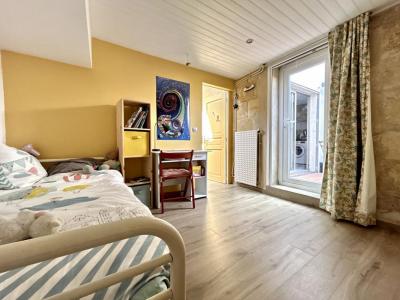For sale Bordeaux 5 rooms 91 m2 Gironde (33800) photo 3