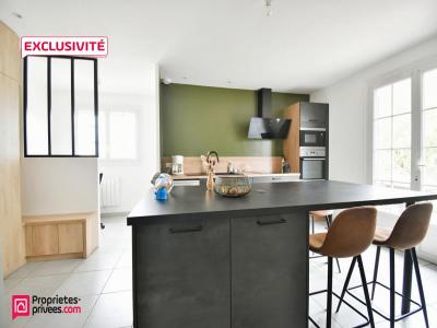 For sale Saint-pierre-des-echaubrognes 6 rooms 110 m2 Deux sevres (79700) photo 0