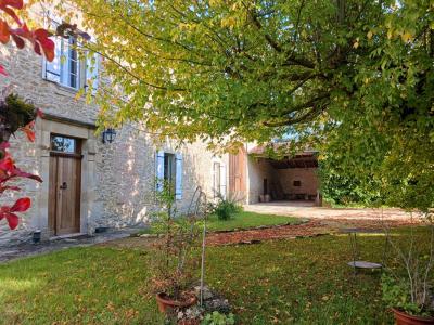 For sale Sauveterre-de-guyenne 6 rooms 220 m2 Gironde (33540) photo 0