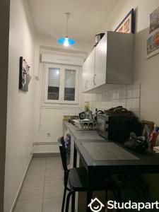 Annonce Location Appartement Paris-18eme-arrondissement 75