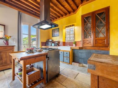 For sale AU CALME PROCHE VILLE 7 rooms 185 m2 Gard (30220) photo 3