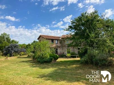 For sale Beaulieu-sous-parthenay 8 rooms 260 m2 Deux sevres (79420) photo 0