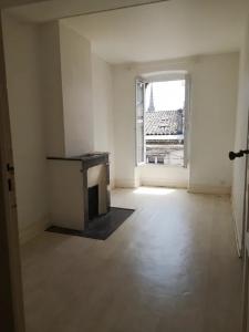 For rent Bordeaux 4 rooms 70 m2 Gironde (33000) photo 0