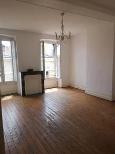 Louer Appartement 70 m2 Bordeaux