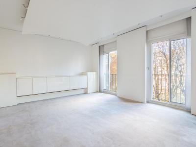 For sale Paris 4 rooms 131 m2 Paris (75000) photo 2