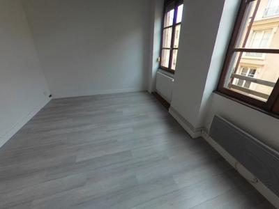 Louer Appartement 92 m2 Lyon-4eme-arrondissement