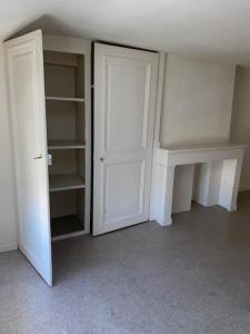 For rent Lyon-2eme-arrondissement 2 rooms 68 m2 Rhone (69002) photo 4