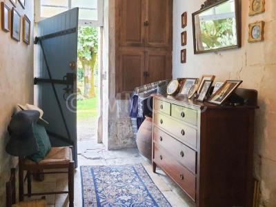 For sale Chef-boutonne 4 rooms 189 m2 Deux sevres (79110) photo 1