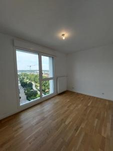 For rent Rueil-malmaison 3 rooms 63 m2 Hauts de Seine (92500) photo 3