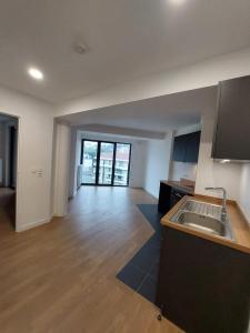 For rent Suresnes 2 rooms 38 m2 Hauts de Seine (92150) photo 0