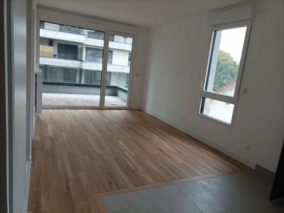 For rent Colombes 2 rooms 41 m2 Hauts de Seine (92700) photo 2