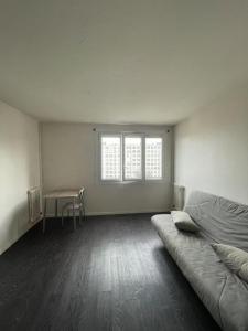 For rent Kremlin-bicetre 1 room 26 m2 Val de Marne (94270) photo 2