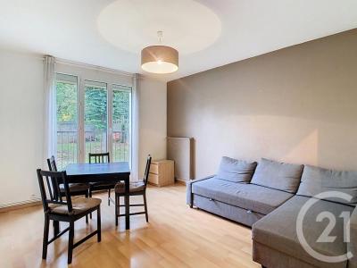 For rent Thiais 2 rooms 47 m2 Val de Marne (94320) photo 0