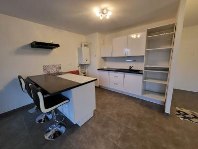 For sale BOURG ZONE BUS 2 rooms 51 m2 Ain (01440) photo 3