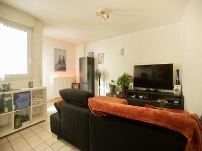 For sale 2 rooms 40 m2 Loire atlantique (44000) photo 1