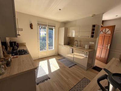 For sale 5 rooms 104 m2 Aude (11120) photo 3