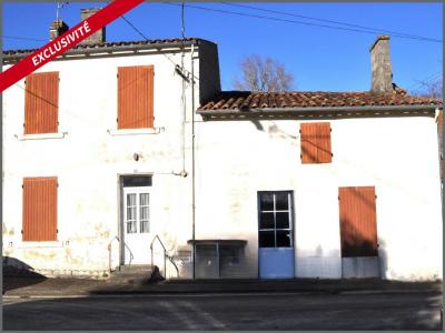 For sale Saint-jean-d'angely 6 rooms 161 m2 Charente maritime (17400) photo 0