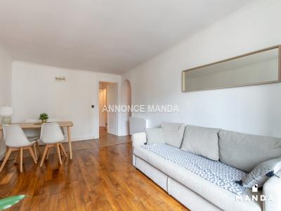 Louer Appartement 41 m2 Paris-10eme-arrondissement