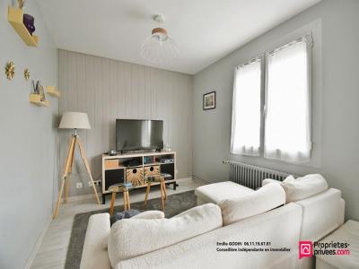 For sale Saint-pierre-des-echaubrognes 4 rooms 82 m2 Deux sevres (79700) photo 0