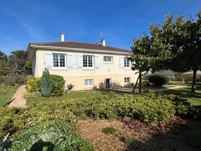 For sale Neuville-de-poitou 6 rooms 132 m2 Vienne (86170) photo 1