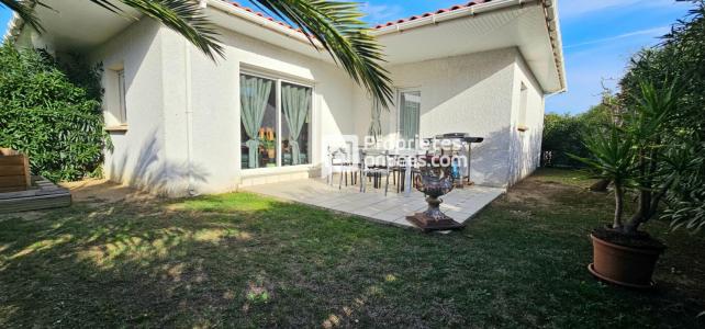 For sale Perpignan 4 rooms 93 m2 Pyrenees orientales (66000) photo 0