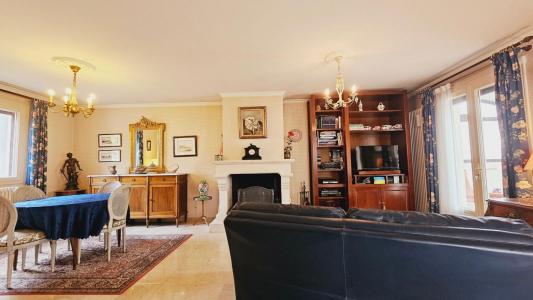 For sale Bourges 5 rooms 102 m2 Cher (18000) photo 2