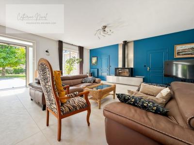 For sale Guerande 7 rooms 202 m2 Loire atlantique (44350) photo 2