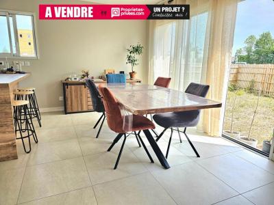 For sale Sainte-gemmes-sur-loire 4 rooms 110 m2 Maine et loire (49130) photo 0