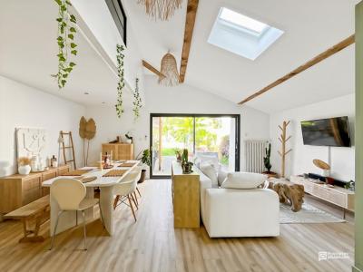 For sale Saint-sulpice-et-cameyrac 4 rooms 105 m2 Gironde (33450) photo 0