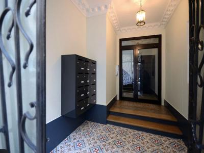 For sale Paris-3eme-arrondissement 2 rooms 45 m2 Paris (75003) photo 1